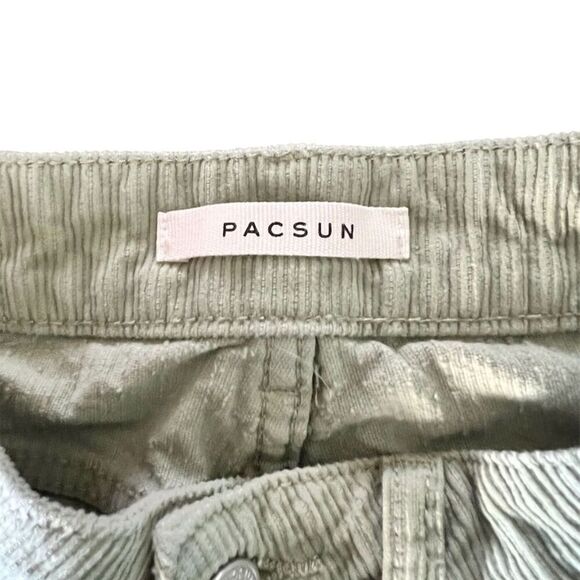 PacSun Women's High Waist Corduroy Mom Shorts Mint Green Size 26 - Picture 3 of 4